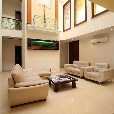 Super Collection O Sakshi Hotel Гургаон Екстериор снимка