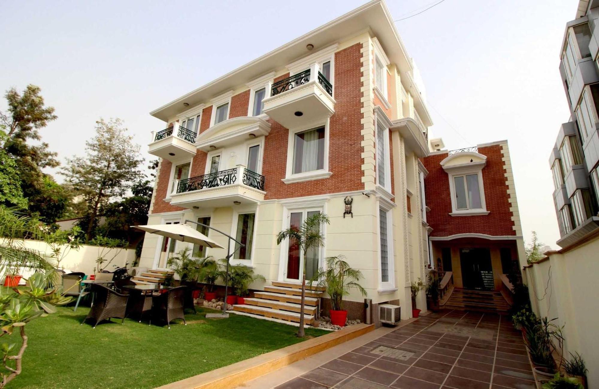 Super Collection O Sakshi Hotel Гургаон Екстериор снимка